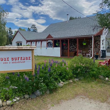 Rose Cottage Bed & Breakfast Вейлмаунт Экстерьер фото